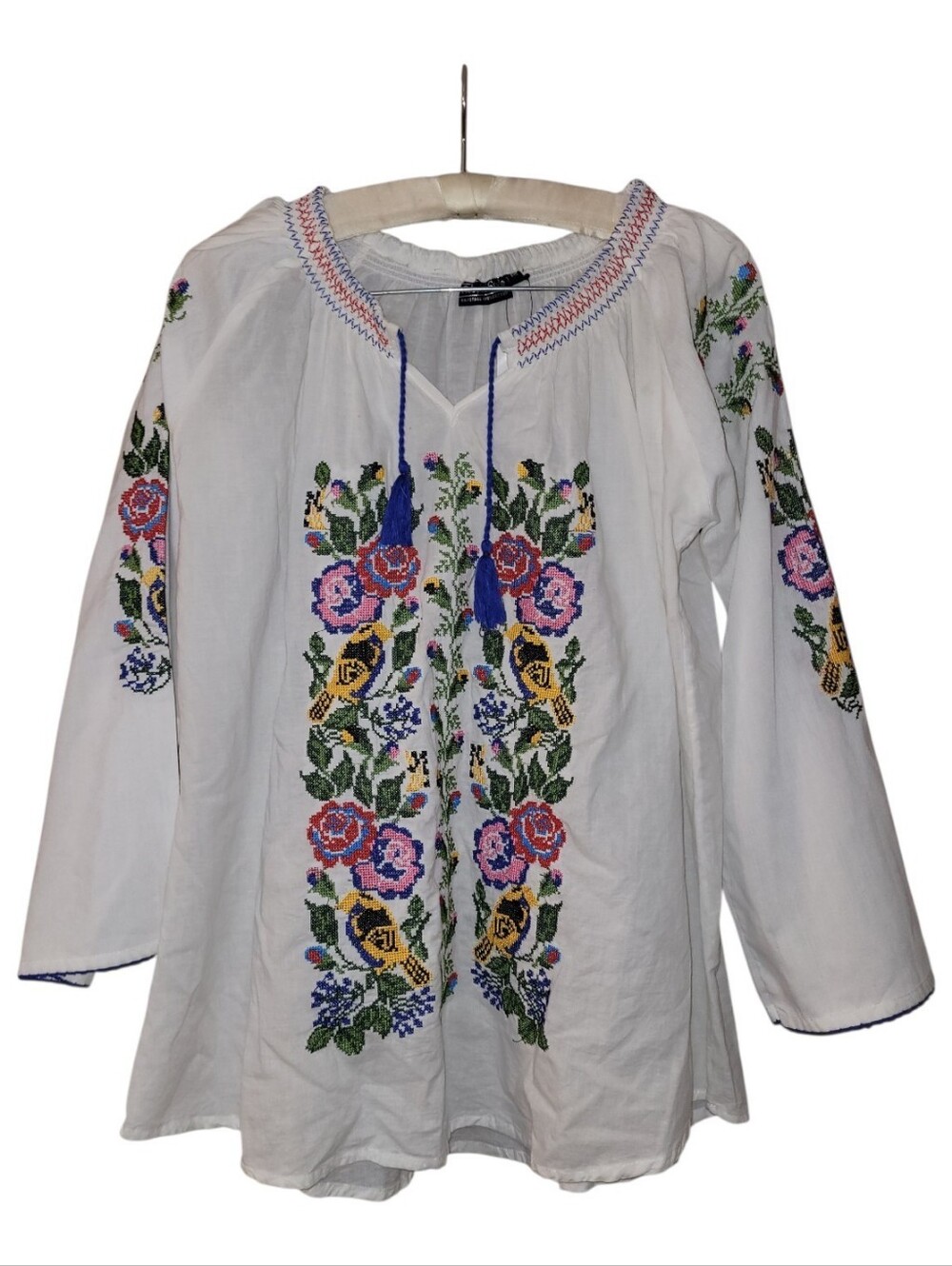NWT White Cotton Peasant Top Embroidered M Hippy Boho